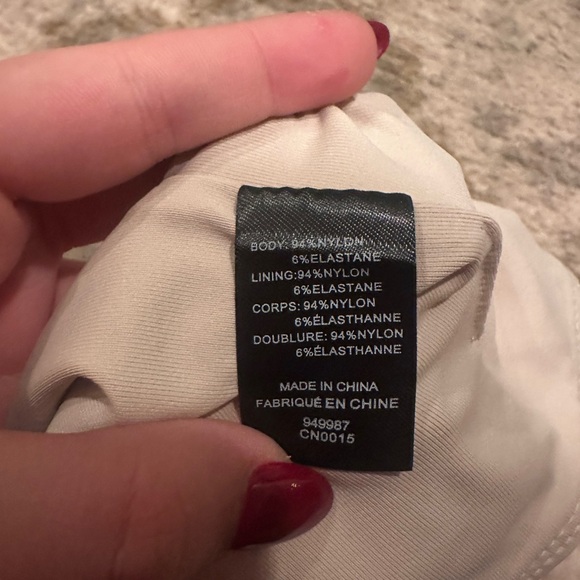 House of Harlow Cream Tank Top - Picture 4 of 4